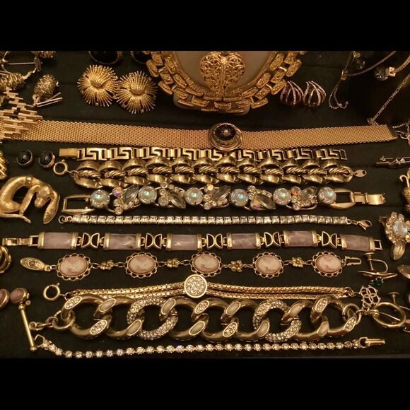 Huge 4 Lb jewelry lot- inventory bundle bulk jewelry - Picture 14 of 16